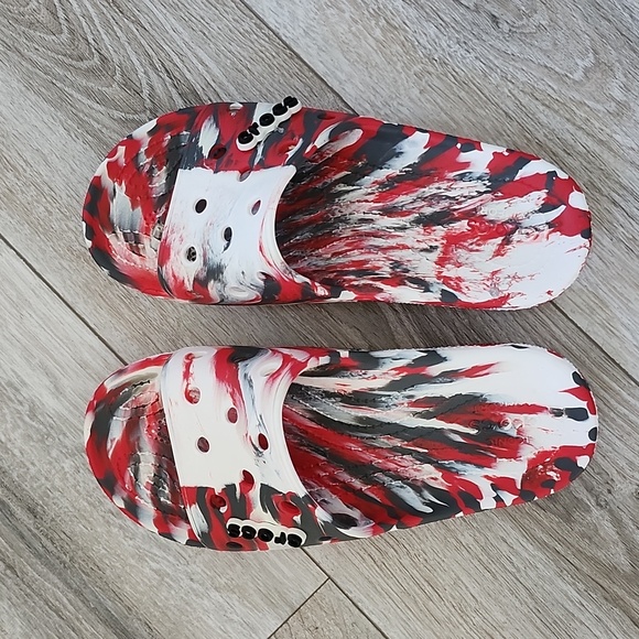 CROCS Other - NWOT❤️CROCS Marbled Slide